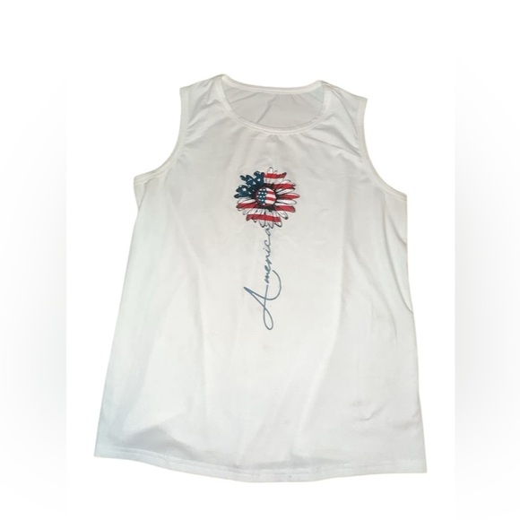 Custom Ink Tops - Women's Patriotic Tank Top with American Flag Flower July 4th SIze Medium